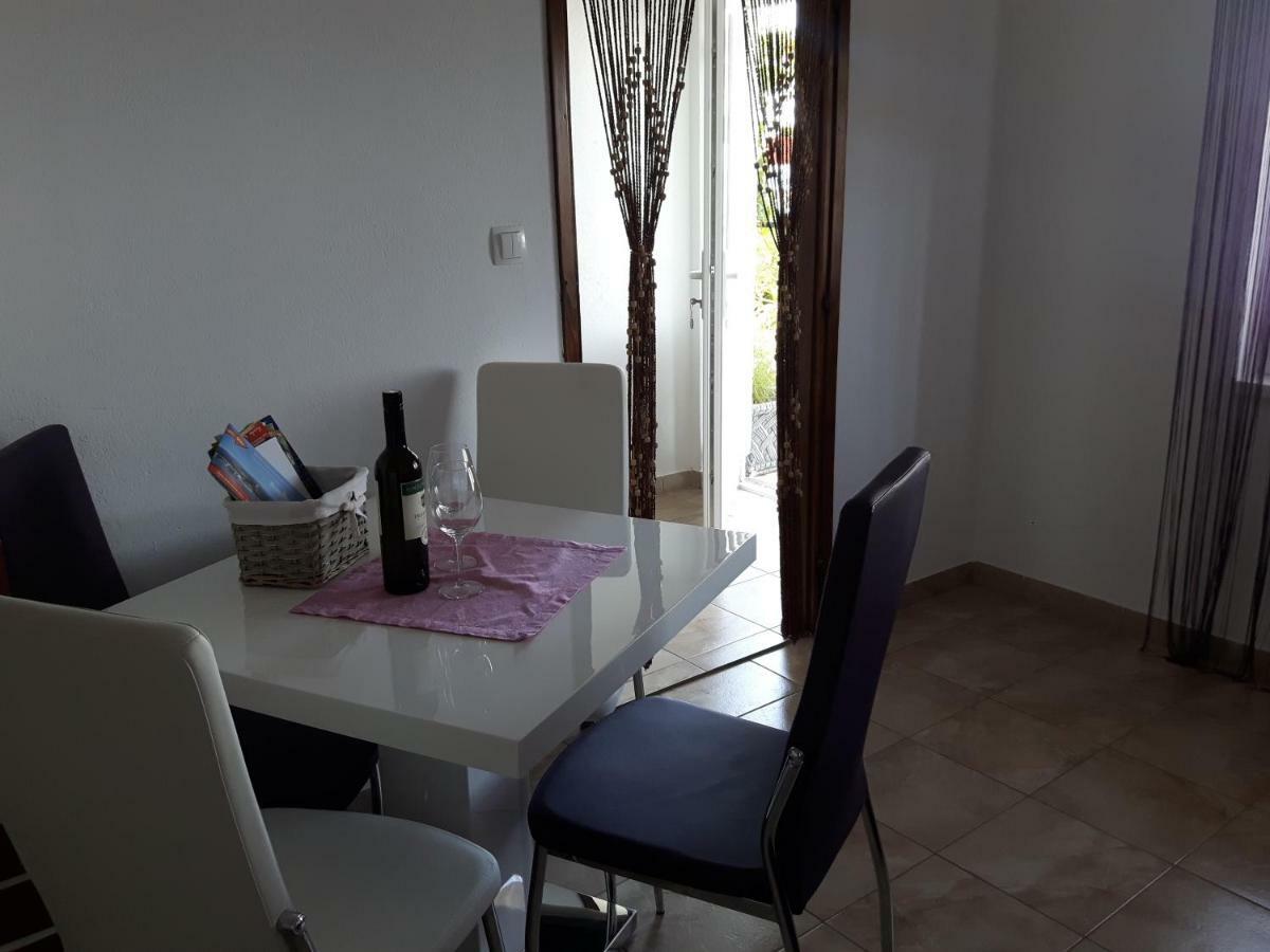 Apartment Little Princess Dora Senj  Exteriör bild